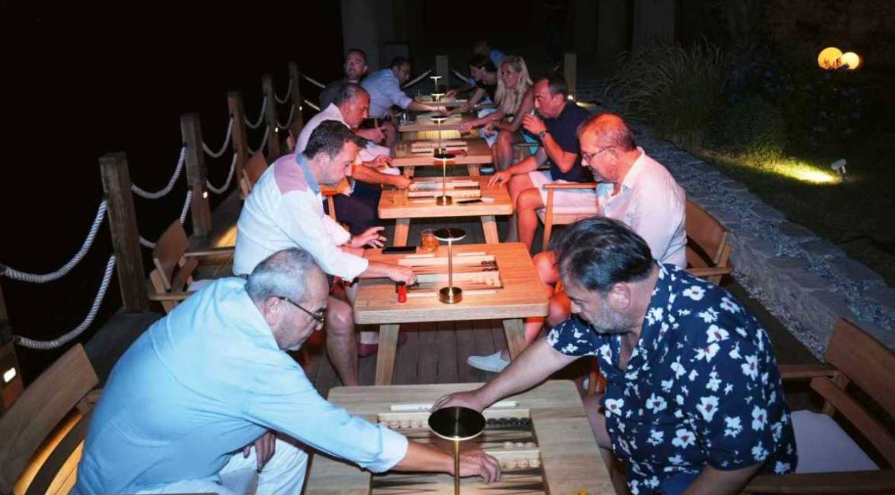 İş liderleri tavla turnuvasında buluştu